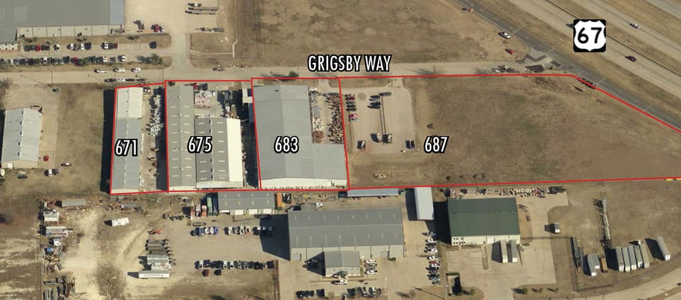 675 Grigsby Way, Cedar Hill, TX à vendre - Photo du bâtiment - Image 2 de 4