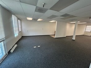 105 W Torrance Blvd, Redondo Beach, CA à louer Photo intérieure- Image 1 de 4