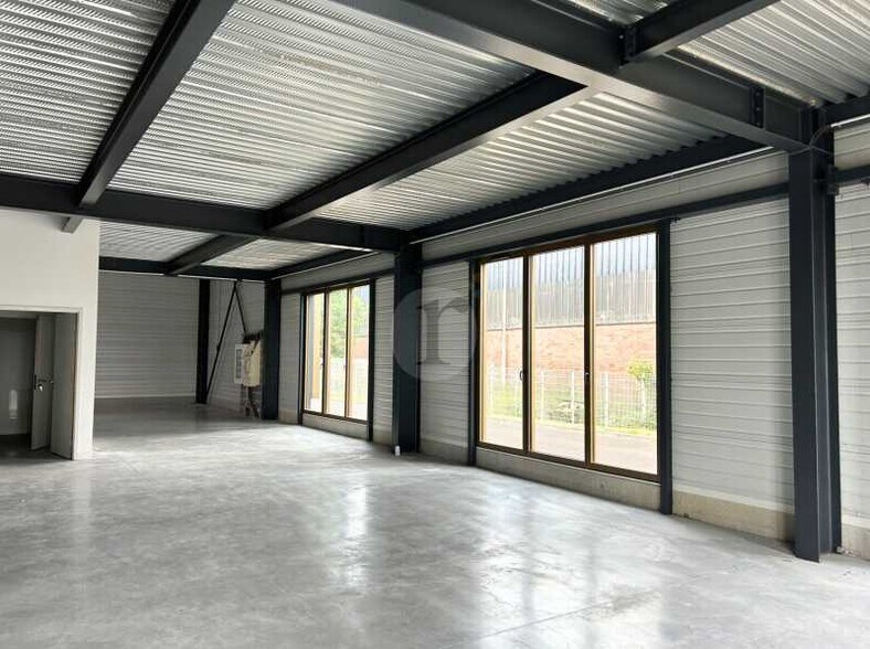 Flex dans Seclin à louer - Photo du bâtiment - Image 2 de 4