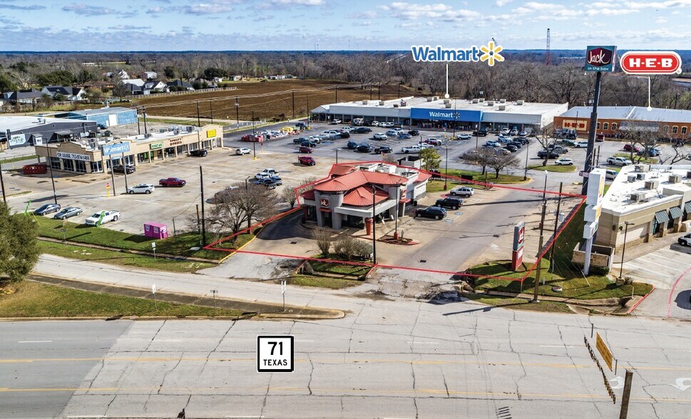 2209 Highway 71 S, Columbus, TX à louer - Photo du bâtiment - Image 2 de 4