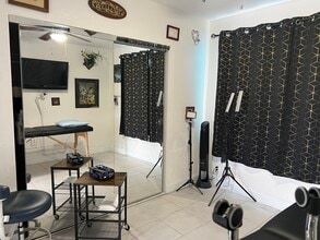 2021 Thrace St, Tampa, FL for lease Building Photo- Image 2 of 14