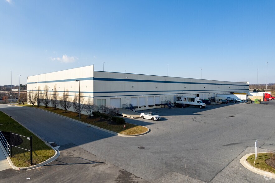 1901 62nd St, Rosedale, MD à louer - Photo du bâtiment - Image 2 de 7