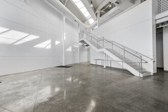 2201 Corporate Center Dr, Newbury Park, CA for sale Interior Photo- Image 1 of 14