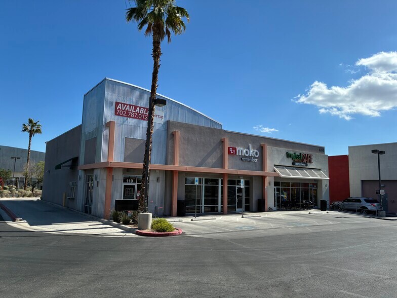 6250-6350 W Charleston Blvd, Las Vegas, NV à louer - Photo du bâtiment - Image 3 de 14