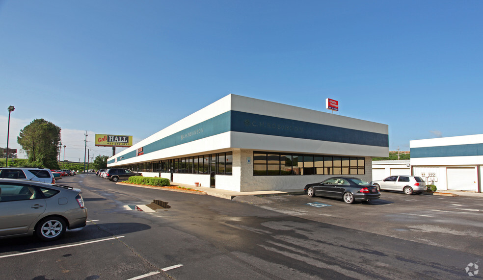 4295 Cromwell Rd, Chattanooga, TN for lease - Primary Photo - Image 1 of 3