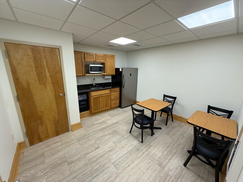 870 W King St, Boone, NC à louer - Photo intérieure - Image 3 de 11