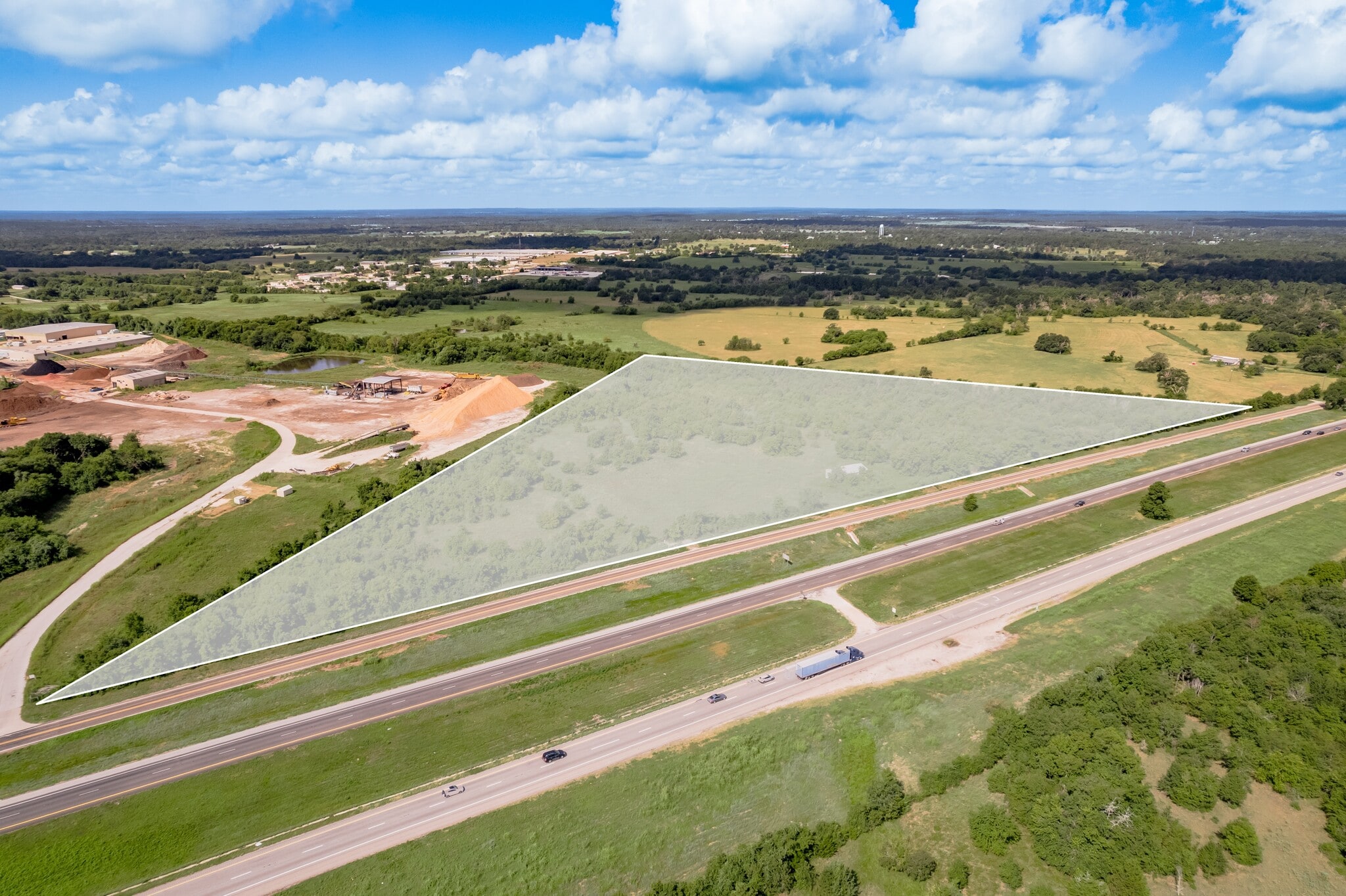 969 IH 45 N Feeder Rd, Huntsville, TX for sale Primary Photo- Image 1 of 45
