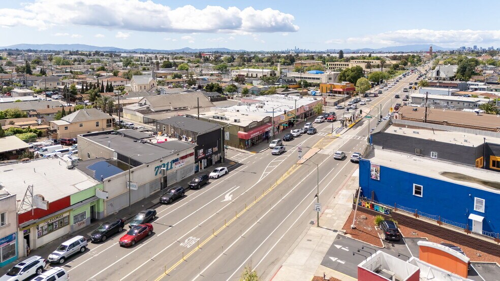 7201-7215 International Blvd, Oakland, CA à vendre - Photo du bâtiment - Image 3 de 32