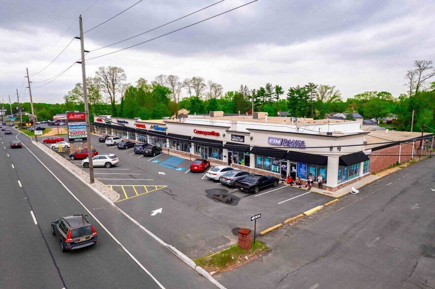 1835 State Route 35, Middletown, NJ for lease - Building Photo - Image 2 of 15