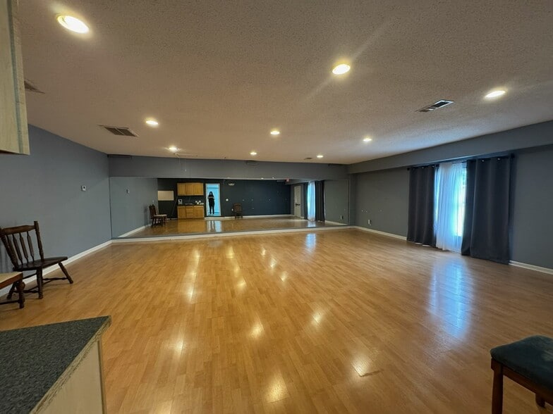 1310 Goodman Rd, Southaven, MS for sale - Building Photo - Image 2 of 15