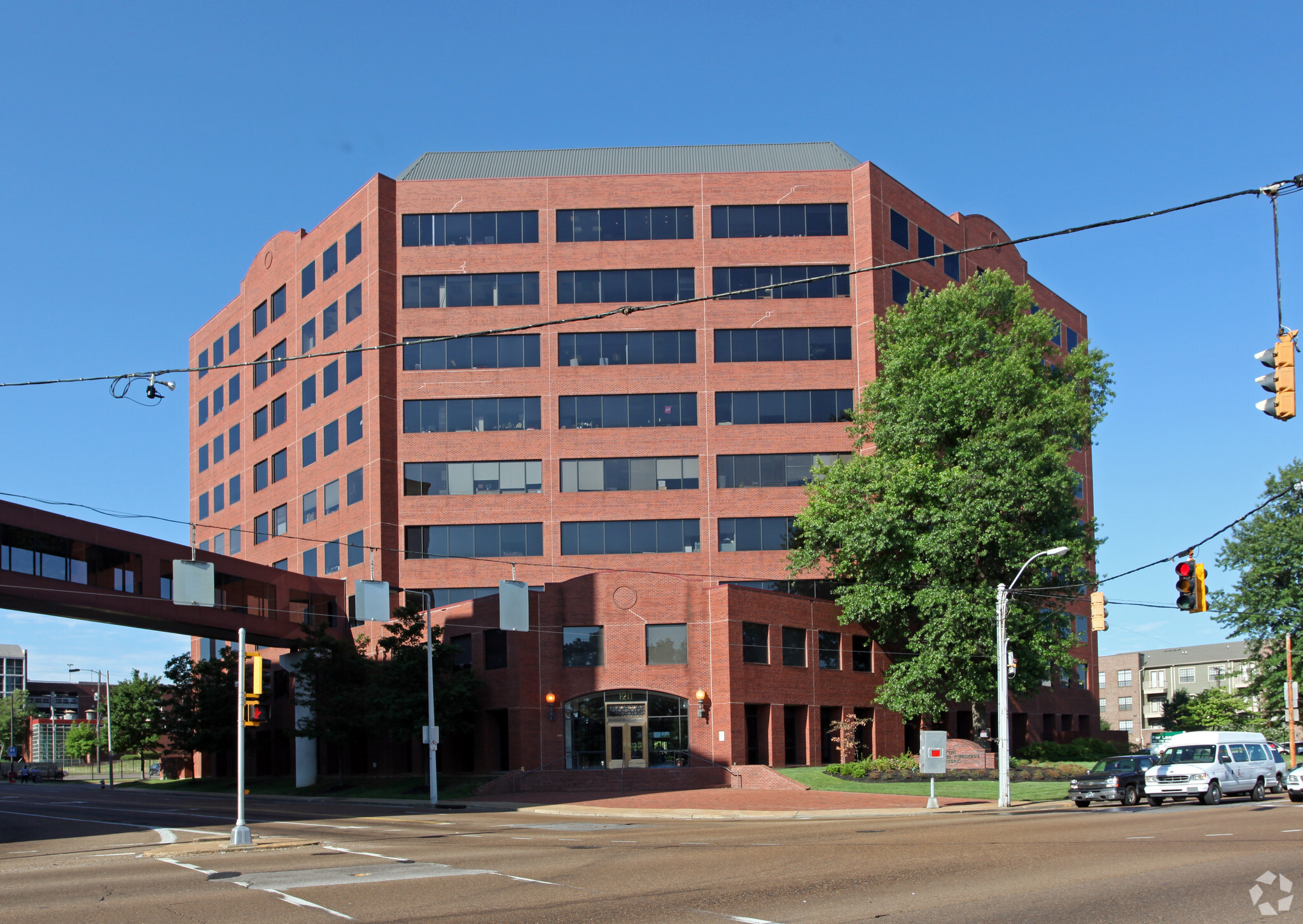 1211 Union Ave, Memphis, TN à vendre Photo principale- Image 1 de 1