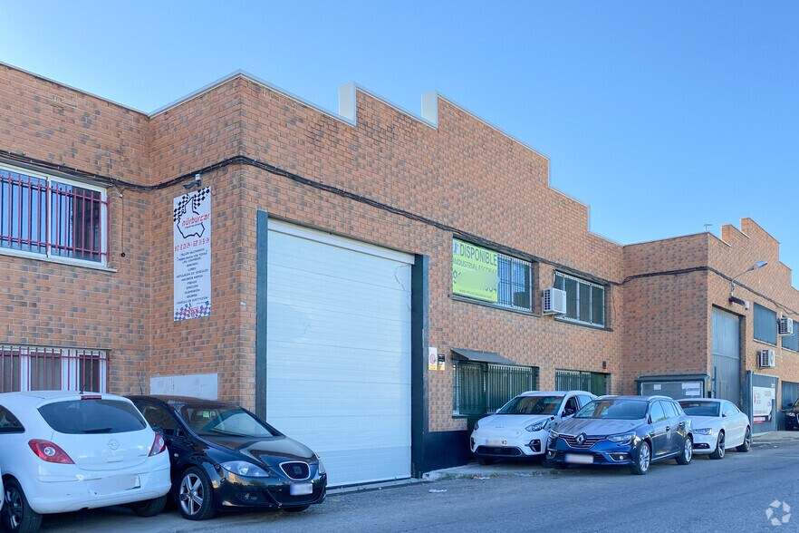 Industriel dans Arganda del Rey, Madrid à vendre - Photo du bâtiment - Image 2 de 11