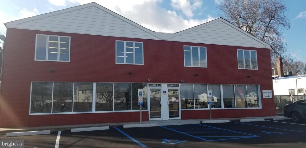 146 Black Horse Pike, Mount Ephraim, NJ à louer - Photo du bâtiment - Image 2 de 2
