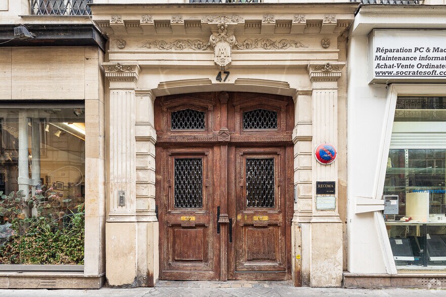 45 Rue Des Petites Ecuries, Paris à louer - Photo du bâtiment - Image 3 de 8