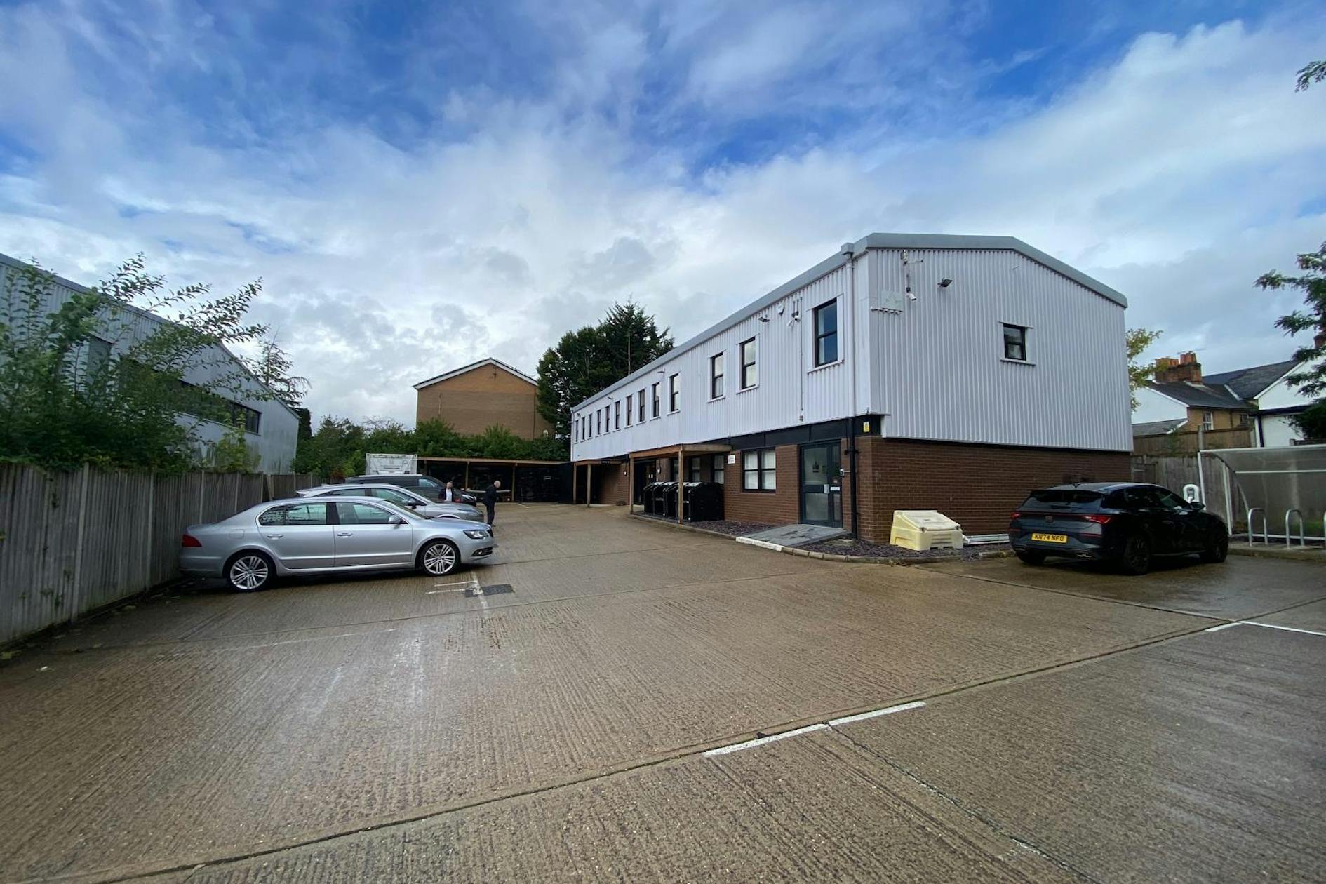 12 Guildford Road Trading Estate, Farnham à vendre Photo du bâtiment- Image 1 de 6