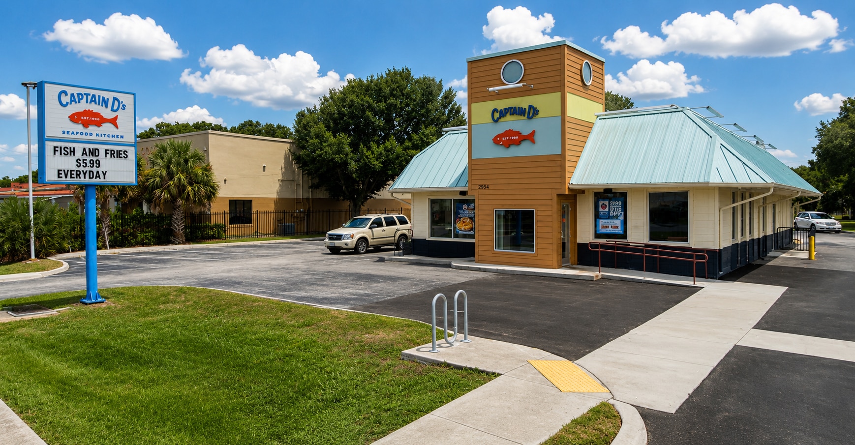 10414 E Colonial Dr, Orlando, FL for lease Building Photo- Image 1 of 4