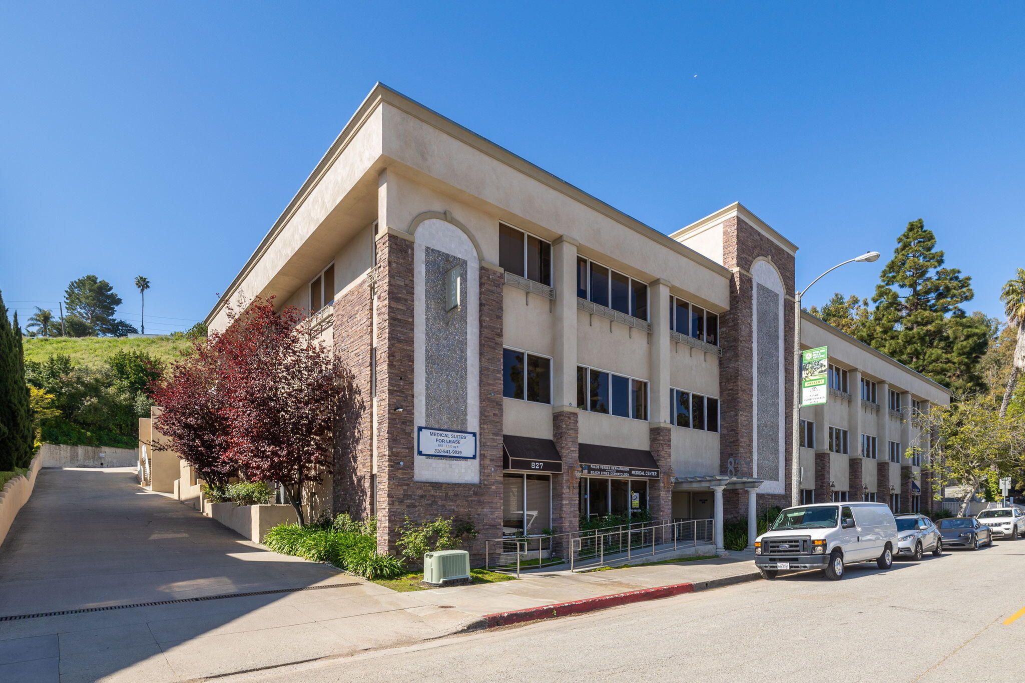 827 Deep Valley Dr, Rolling Hills Estates, CA for sale Building Photo- Image 1 of 1