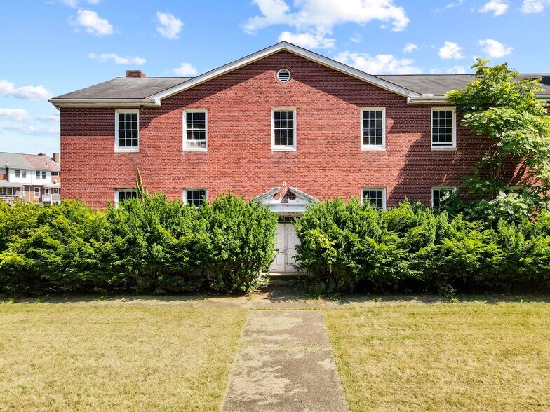 500 Thompson Ave, Clairton, PA à vendre - Photo du bâtiment - Image 3 de 31