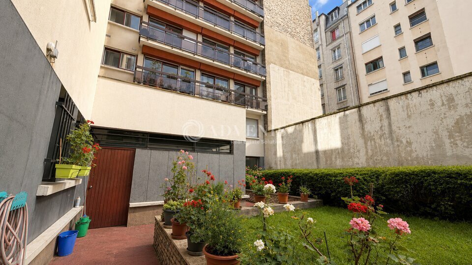 10 Rue Des Bergers, Paris for lease - Building Photo - Image 2 of 12
