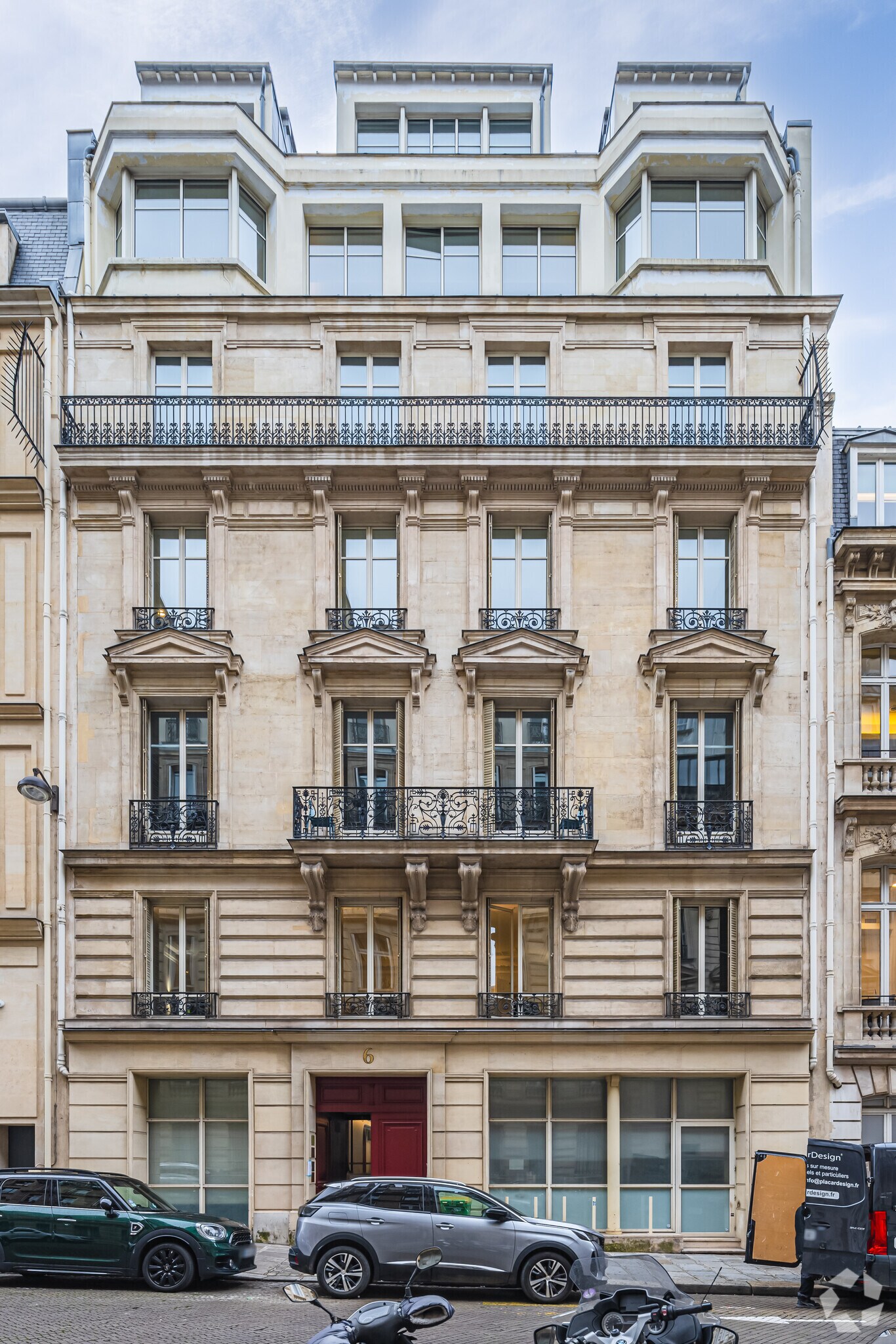 6 Rue De Téhéran, Paris for lease Primary Photo- Image 1 of 6