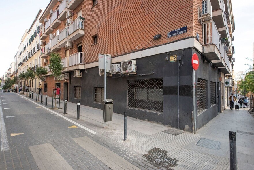 Immeuble residentiel dans Madrid, Madrid à vendre - Photo du bâtiment - Image 1 de 3