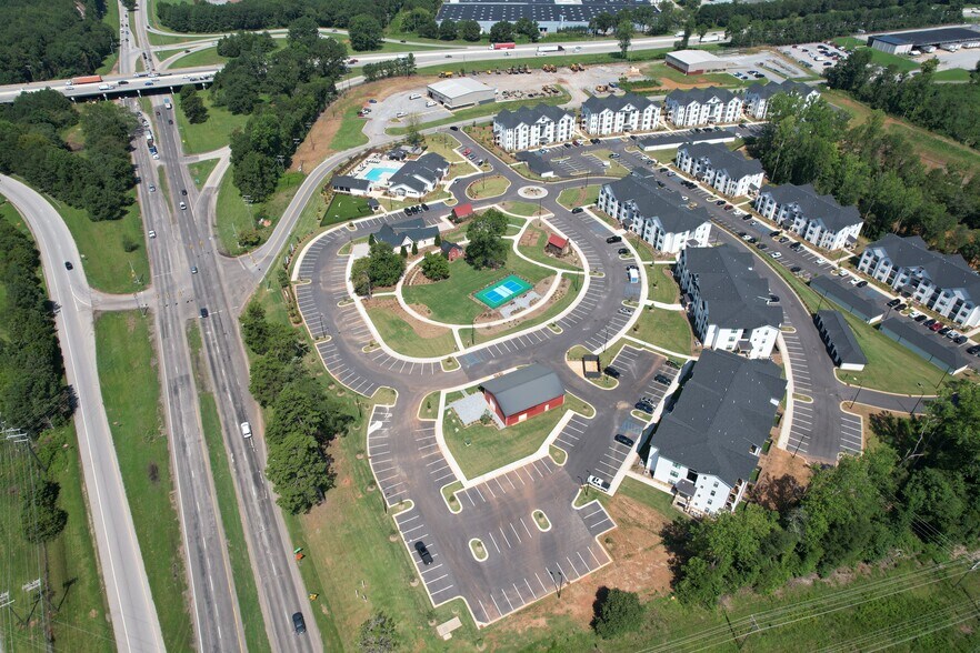 671 Corn Husk cir, Wellford, SC à louer - Photo du bâtiment - Image 3 de 3