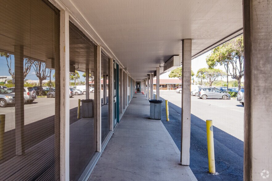 565 Kokea St, Honolulu, HI à louer - Photo du bâtiment - Image 3 de 7