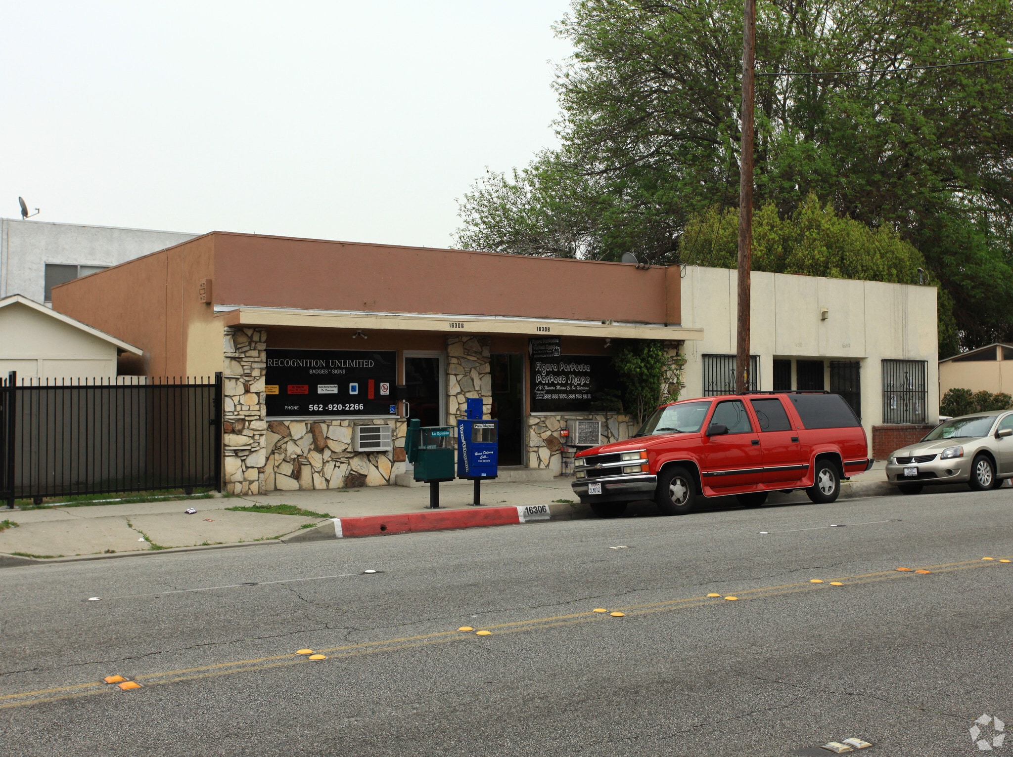 16306-16308 Clark Ave, Bellflower, CA for sale Primary Photo- Image 1 of 3