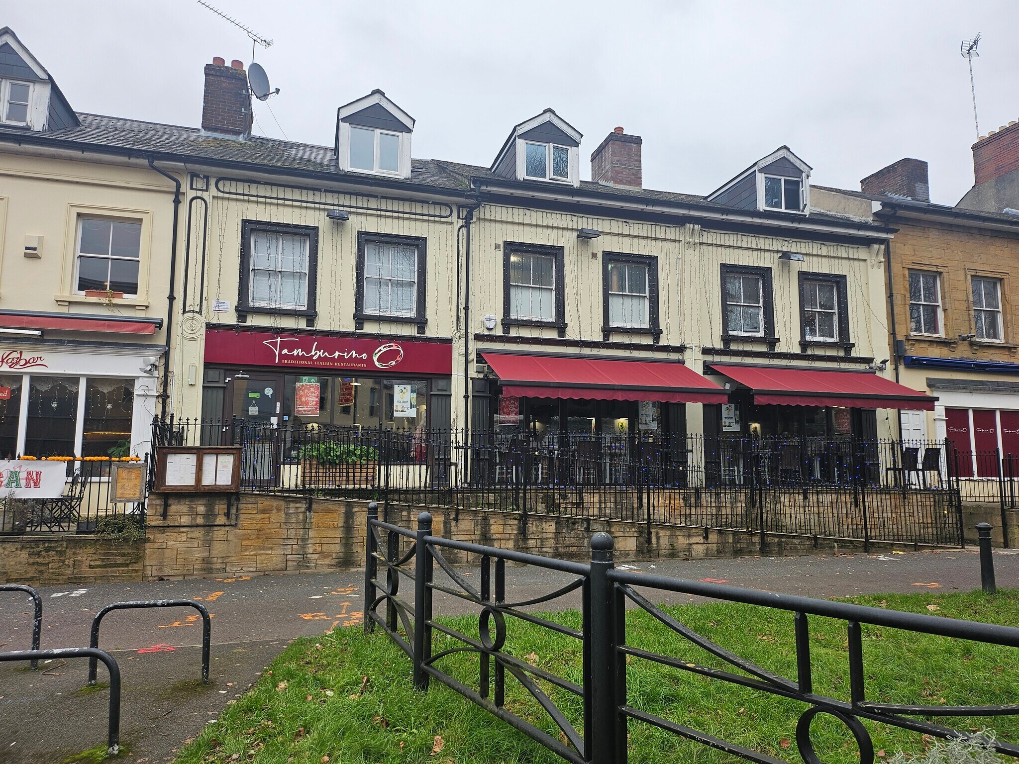 8-10 South Western Ter, Yeovil à vendre Photo principale- Image 1 de 6