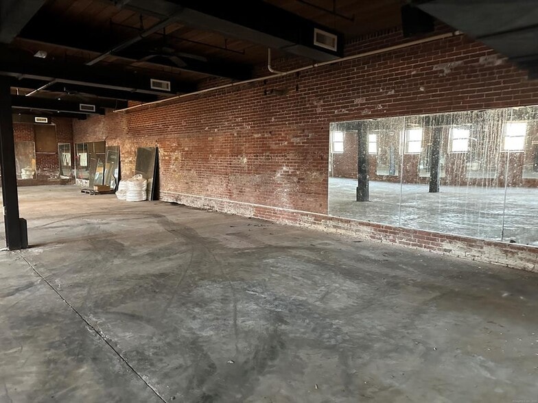 444 Hartford Pike, Dayville, CT for sale - Building Photo - Image 3 of 34