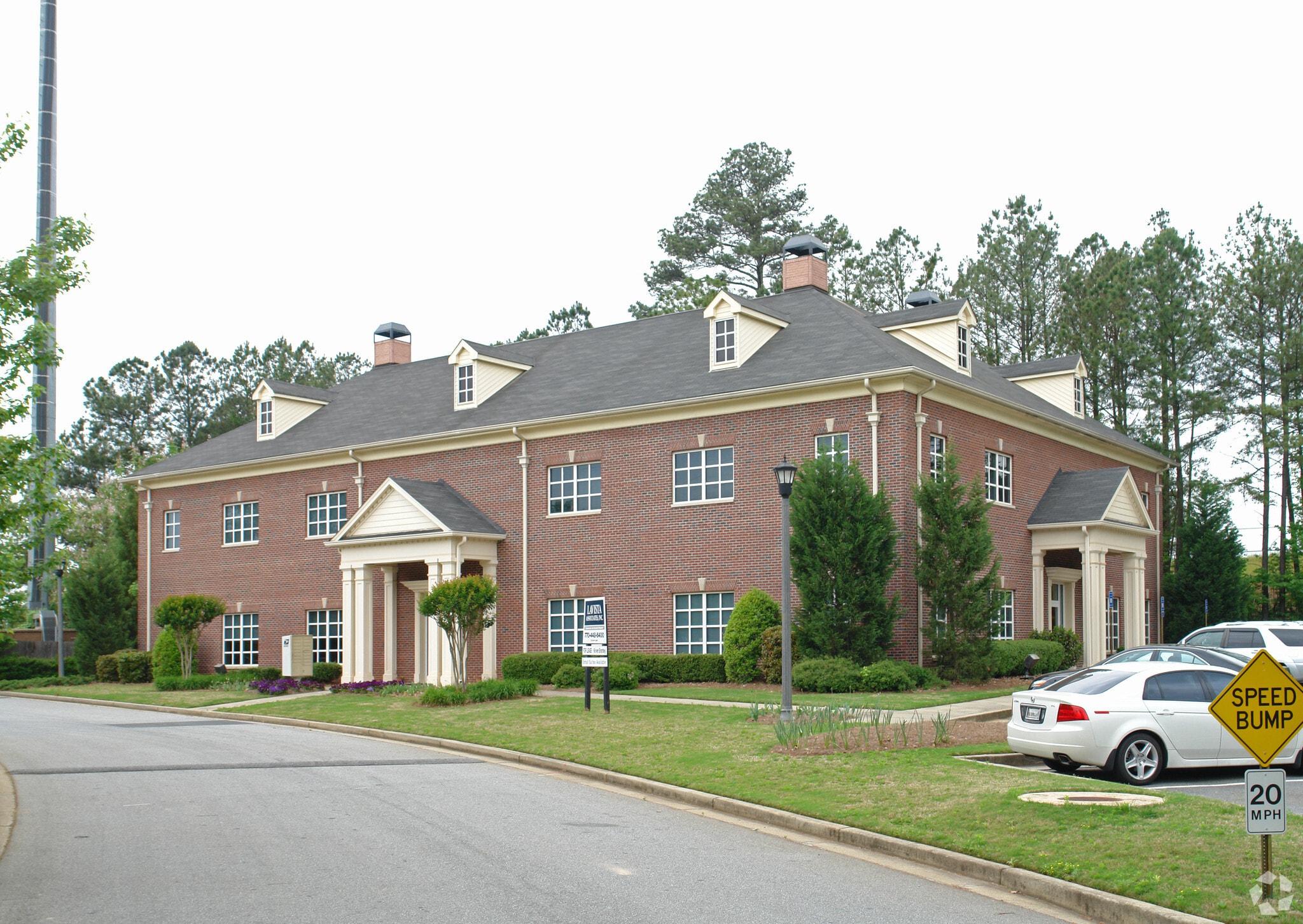 9810 Medlock Bridge Rd, Johns Creek, GA for lease Primary Photo- Image 1 of 3