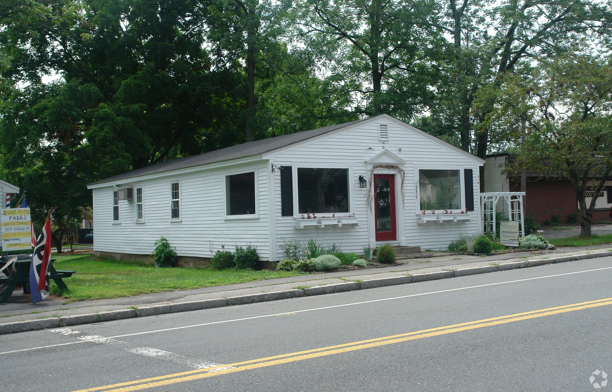 277 Main St, West Newbury, MA for sale Primary Photo- Image 1 of 3