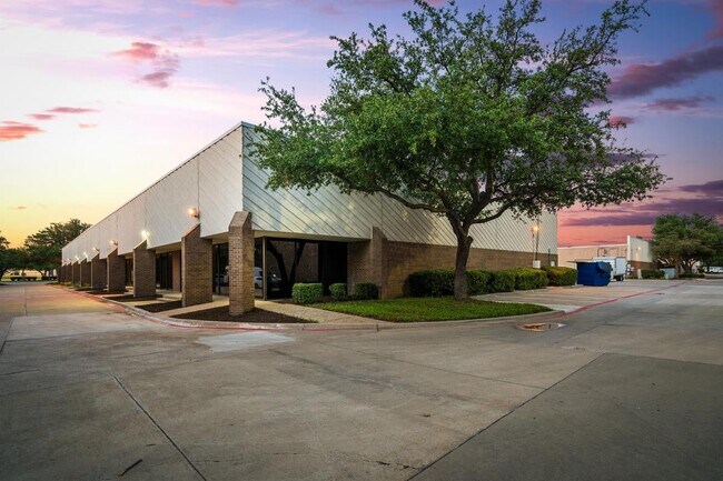 More details for 1313 Valwood Pky, Carrollton, TX - Office, Flex for Lease