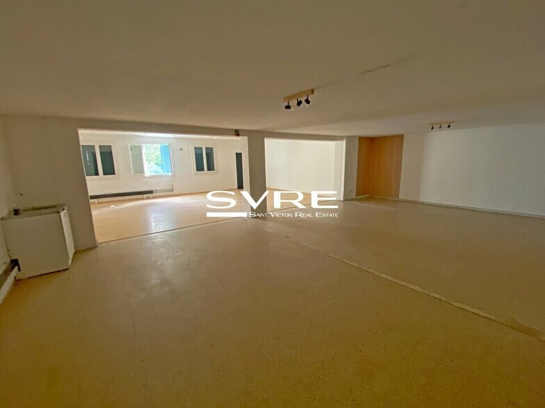 Office in Aubagne for lease - Interior Photo - Image 1 of 4