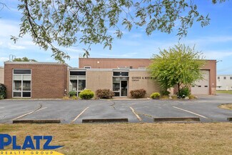 Plus de détails pour 557 Mcclurg Rd, Youngstown, OH - Industriel à vendre