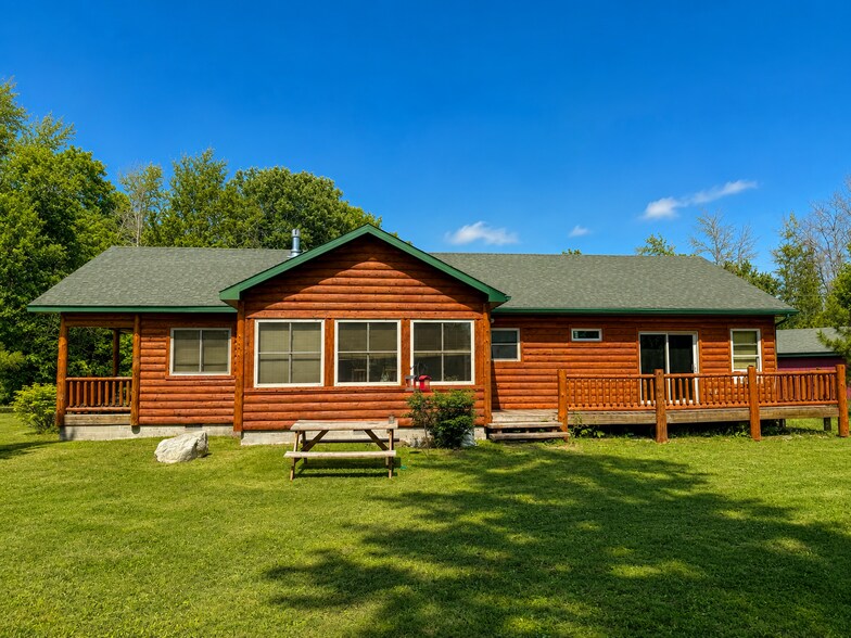W17461 Norton Rd, Gould City, MI à vendre - Photo du bâtiment - Image 3 de 87