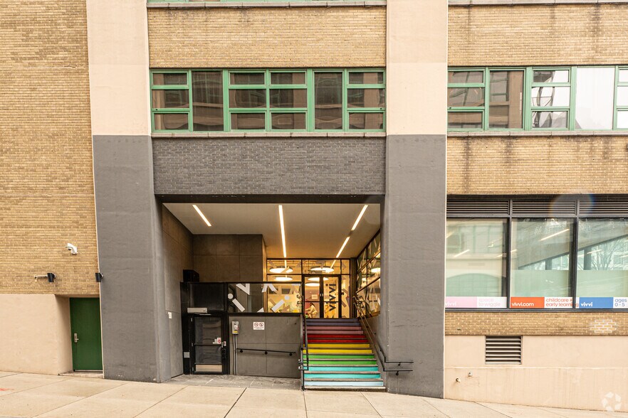 55 Prospect St, Brooklyn, NY à louer - Photo du bâtiment - Image 3 de 4