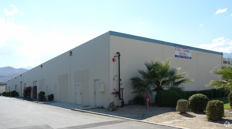 68625 Perez Rd, Cathedral City, CA for lease - Building Photo - Image 2 of 4