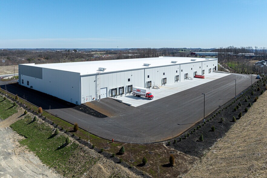 1500 International Dr, Oakdale, PA 15071, Oakdale, PA à louer - Photo du bâtiment - Image 3 de 4