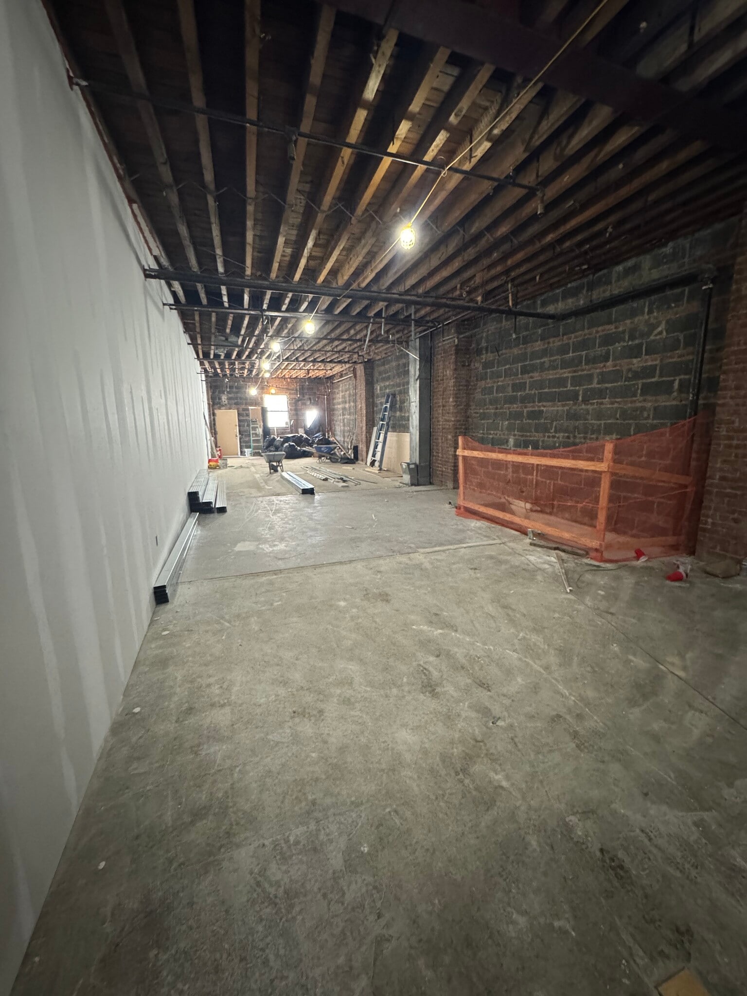 481 Kings Hwy, Brooklyn, NY for lease Interior Photo- Image 1 of 3