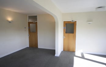 Tything Rd East, Alcester for lease Interior Photo- Image 2 of 4