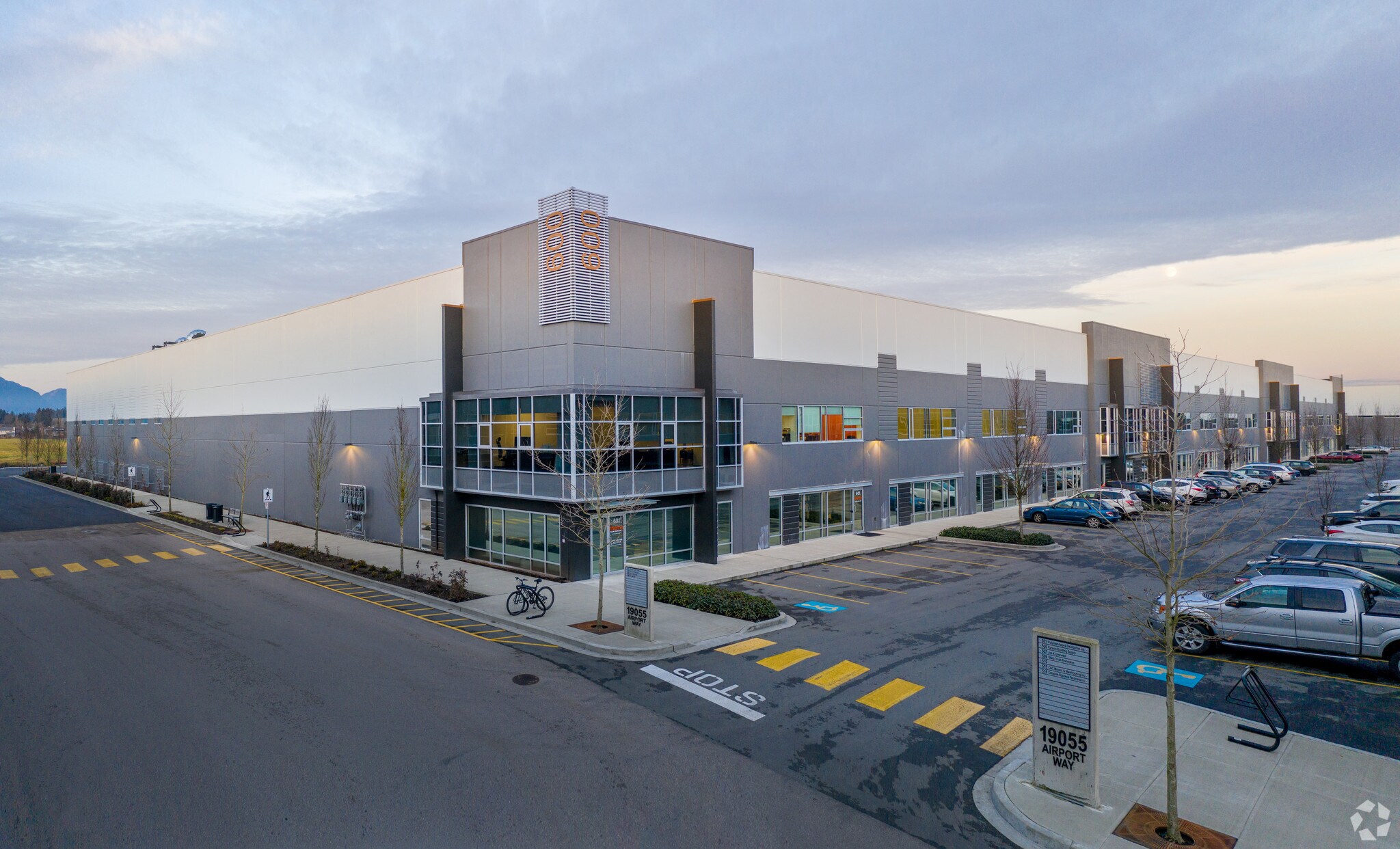 19055 Airport Way, Pitt Meadows, BC à vendre Photo principale- Image 1 de 1