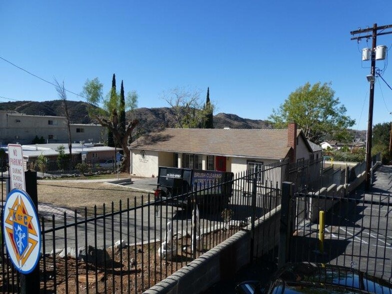 10267 Tujunga Canyon Blvd, Tujunga, CA à vendre - Photo principale - Image 1 de 24
