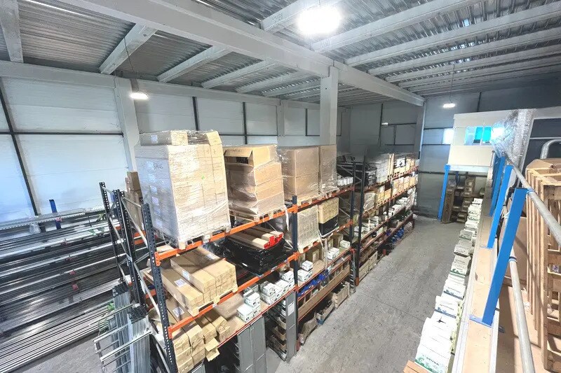 Flex in Montpellier for lease - Interior Photo - Image 3 of 6