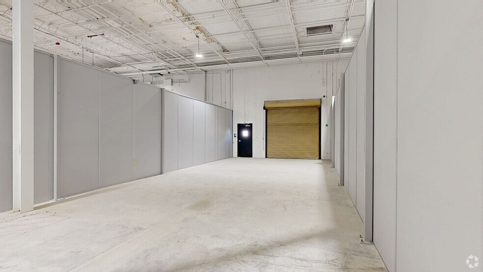 4121 34th St, Orlando, FL for lease - Matterport 3D Scan - Image 3 of 31