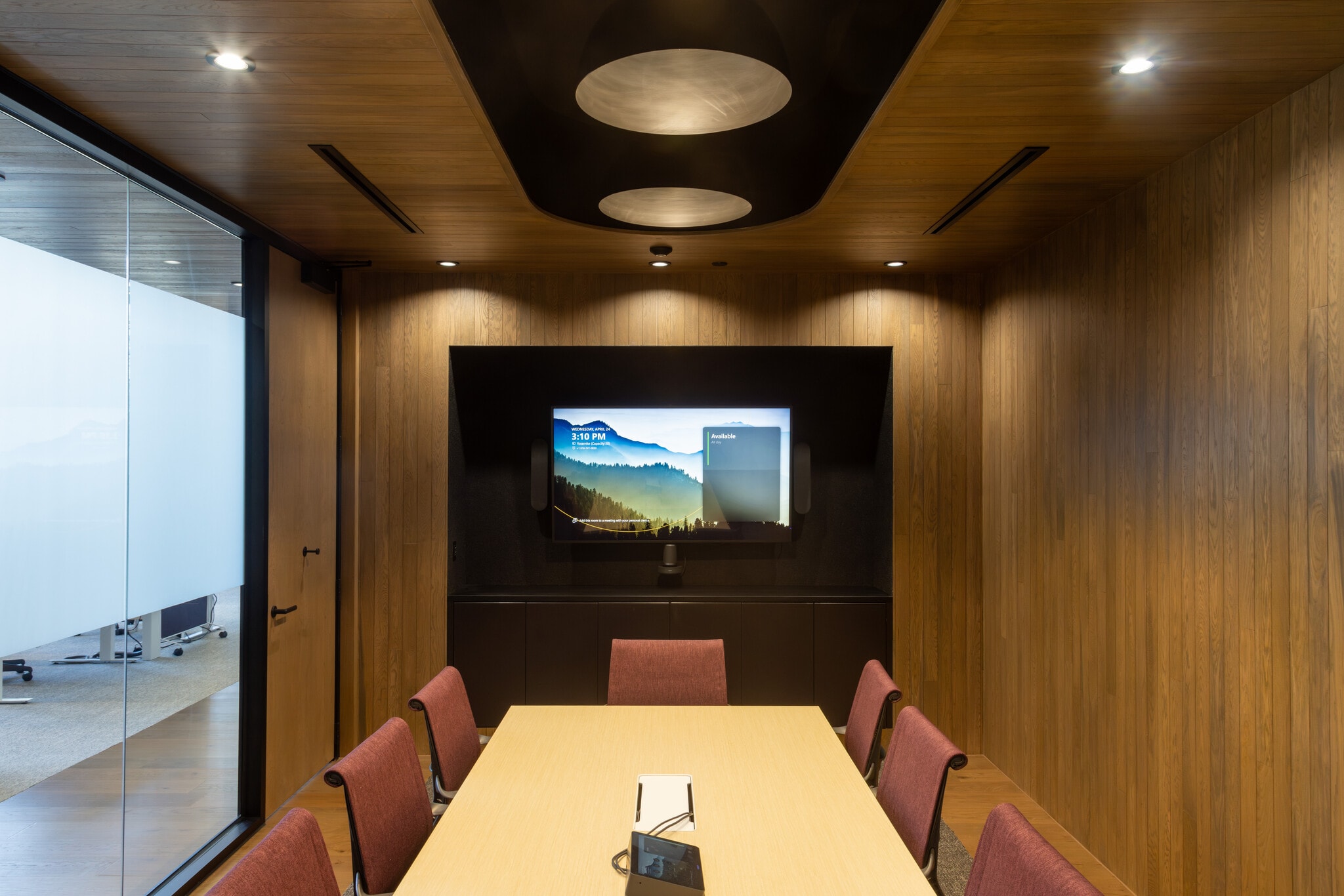 801 Broadway Ave NW, Grand Rapids, MI for lease Interior Photo- Image 1 of 25