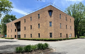 26 Computer Dr W, Albany, NY for lease Building Photo- Image 1 of 5