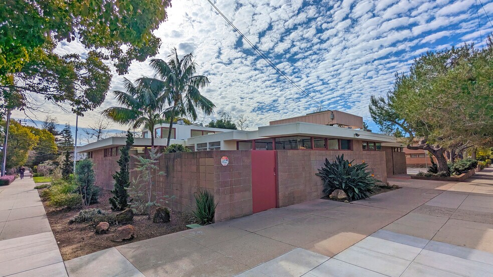 101 W Arrellaga St, Santa Barbara, CA à vendre - Photo du bâtiment - Image 3 de 11