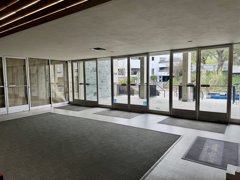 750 Las Gallinas Ave, San Rafael, CA for lease - Building Photo - Image 3 of 4