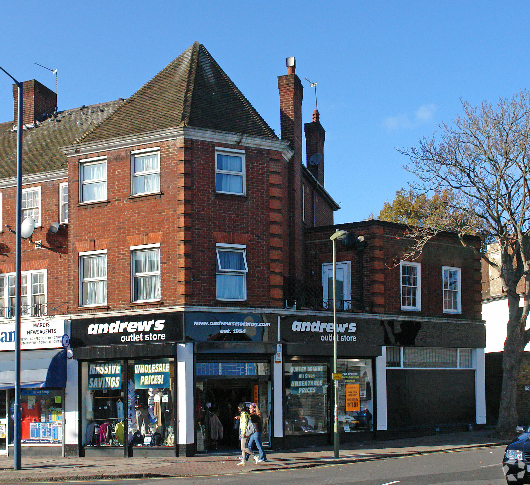 16-17 The Promenade, Edgware à louer Photo principale- Image 1 de 3